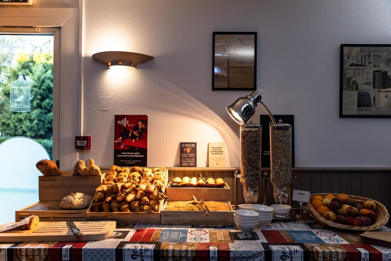 ไอบิส โอเติง Hotel Autun ภายนอก รูปภาพ